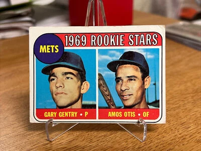 1969 Topps Baseball #31 New York Mets Rookie Stars Gary Gentry Amos Otis Vintage - Image 1 of 2