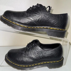 Doc Martens Women’s Size 8 Vintage Style Black Leather Floral Embossed Shoes Dr - Picture 1 of 8