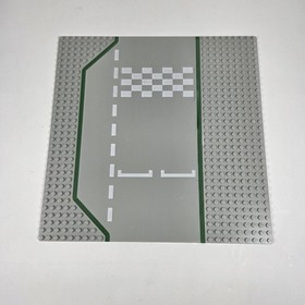LEGO Baseplate, Road 32 x 32 3 Lane with Race Track Checker Pattern 4555