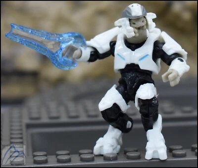 HALO MEGA CONSTRUX COVENANT ELITE COMMANDER RTAS 'VADUM GYG61 20TH ANNIVERSARY - Image 1 of 4