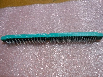 CONECTOR IEH / PARKER # 629-423-005 NSN: 5935-01-333-3873 (HGM160FDA4Y07A112  Foto 1 de 4