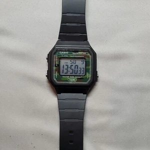 CASIO ILLUMINATOR QUARTZ WATCH DIGITAL GREEN CAMO DIAL MENS - Picture 1 of 3
