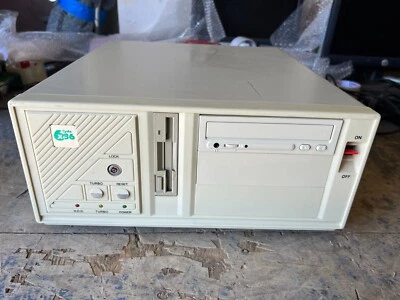 ORDENADOR DE SOBREMESA CYRIX 686 VINTAGE 6X86-P166. RARO Foto 1 de 4