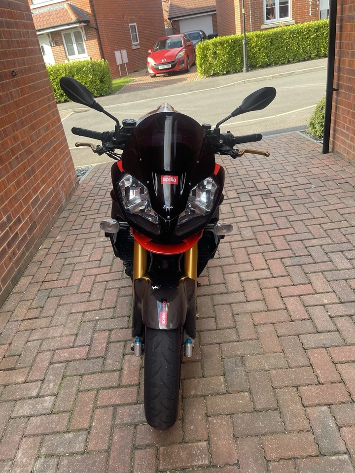 Aprilia Tuono 1000 Factory - Image 1 of 4