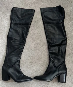 Botas por encima de la rodilla Aldo BNWB de cuero negro, talla 7. Usado una vez - Imagen 1 de 5