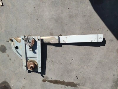 Regulador ventana izquierda panel urbano Dodge D100 D200 Power Wagon 59 60 61 62 63 64 Foto 1 de 3
