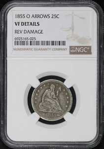 1855-O sitzende Freiheit Viertel mit Pfeilen NGC sehr schöne Details Rev. Beschädigung (verkratzt) - Bild 1 von 2
