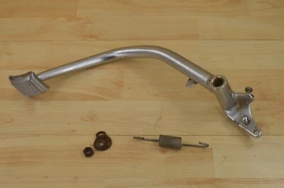 78-79 Kawasaki KZ400B, 78,79, OEM педаль тормоза и пружина - Изображение 1 из 4