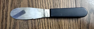 Pampered Chef 7.5" Serrated, Stainless & Nylon Handle All-Purpose Spreader - Picture 1 of 3