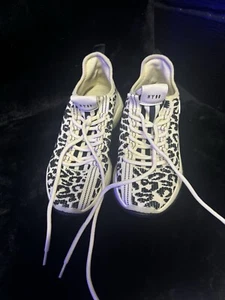 Steve Madden Maxima Sneaker Size 7.5 M Lace Up Black White Stretch Knit Fabric - Picture 1 of 5