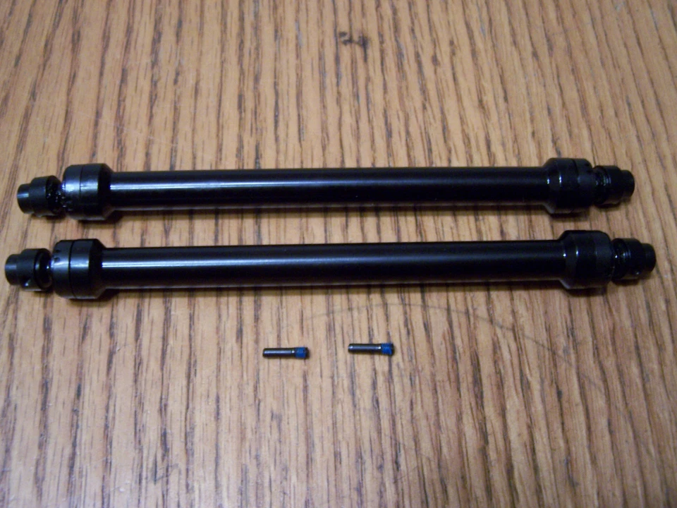 For (2) Traxxas Unlimited Desert Racer UDR Center Rear Aluminum Driveshaft 85076 - Image 1 of 1