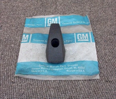 NOS 1970 - 1974 Chevrolet Models Coat Hook GM Part # 9867352 - Image 1 of 4