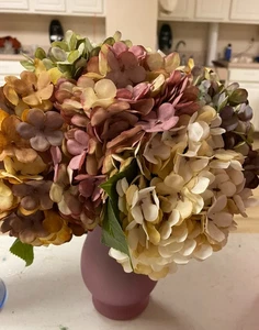 10 Stück Vintage Künstliche Seide Hortensie Blumen Bouquet mit zwei Vase - Bild 1 von 2