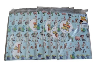 Papel de envolver Toy Story 4 2 hojas 2 etiquetas por paquete 8 paquetes en total - Imagen 1 de 3