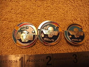 Vintage CCCP Satellite Pins, Lot of 3, 2 the same - Picture 1 of 4