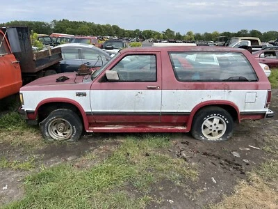 83-94 Chevy S10 Blazer GMC Jimmy estriberas fibra de vidrio 2 puertas Foto 1 de 4