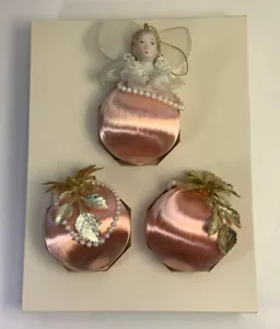 The Victoria Collection 3 Piece in Box Christmas Ornaments Angel Pink & Gold - Picture 1 of 6