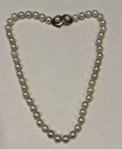 COLLAR VINTAGE DE PERLAS DE MAR AKOYA DE 7 MM ANUDADO A MANO BROCHE DE ORO 14K Manzana 4,6 Gr - Imagen 1 de 6