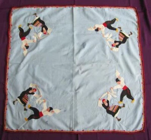VINTAGE BALKANS FOLK ART HAND EMBROIDERY TABLE COVER CLOTH - Picture 1 of 6