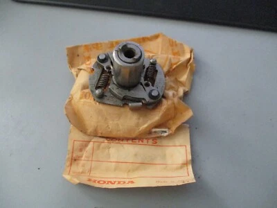 HONDA CB350F CB400F CB750A Spark Advancer OEM NOS 30220-333-004 NUEVO SW64B  Foto 1 de 4