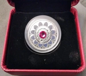 2017  Proof 1/4 oz Zodiac Series Pisces-Imbedded Swarovski crystal - Picture 1 of 5