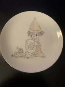 Precious Moments, 1984 6 1/4" Plate, Gold Accent Trim - Picture 1 of 10
