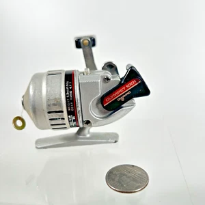 Vintage Olympic "Olympet 1001" Fishing Reel. Made Japan Ultra Light Spin Caster - Picture 1 of 11