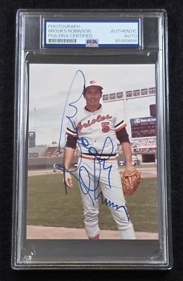 BROOKS ROBINSON Signed Original Snapshot Photo-HOF-BALTIMORE ORIOLES-PSA - Image 1 of 4