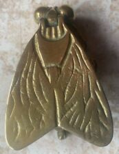 Vintage brass fly - hinged lid - ashtray - 3.5" / 9cm long