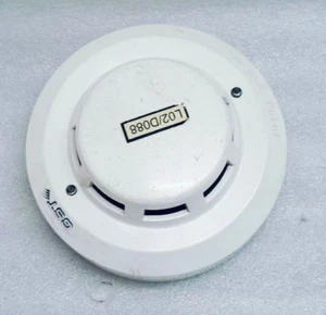 GST I-9102 INTELLIGENT PHOTOELECTRIC SMOKE DETECTOR NO 10102913 - Picture 1 of 5
