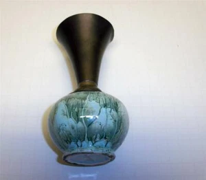 MADE IN HOLLAND HAND PAINTED BRASS GREEN&BLUE VASE SZ-5 1/2" TALL VINTAGE - Picture 1 of 5