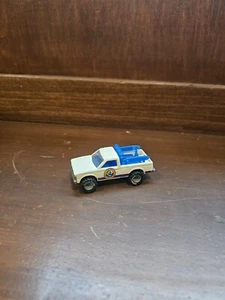 Hot Wheels 1983 Real Riders Beach Patrol Rubber Tires Lifeguard Truck - Picture 1 of 2