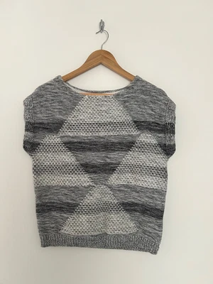 Karen Millen Tank Top Sleeveless Jumper Vest Size 10 Eur 2 Knit Unworn VGC Top - Image 1 of 4