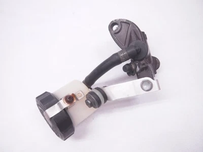 Cilindro maestro de freno derecho radial sin incautación Honda CBR1000RR SC57 OEM Foto 1 de 3