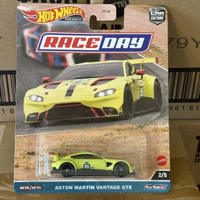 HOT WHEELS Aston Martin Vantage GTE- PREMIUM - Race Day - Immagine 1 di 2