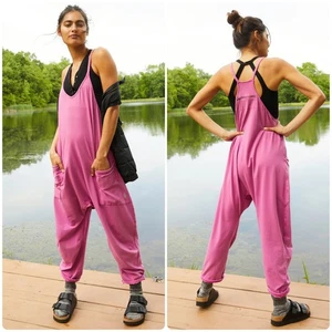 Free People FP Movement Damen Lounge Hot Shot Jumpsuit Größe M Lovestruck Pink - Bild 1 von 7