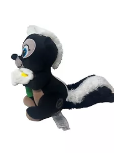 Disney Store Bambi FLOWER THE SKUNK Plüschtier mit weißer Blume 9 Zoll Stofftier - Bild 1 von 2