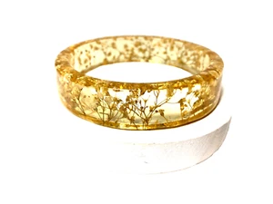 Pressed Resin Floral Bangle Bracelet Goldish Color Tiny White Flowers - Picture 1 of 7