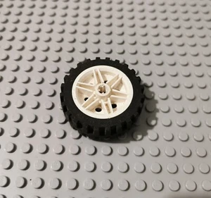 LEGO Technic Tire Wheel 43.2x14 Rim White White Wheel P3 - Picture 1 of 1