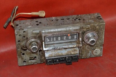 De colección 1963-65 AMC Classic Ambassador Pulsador Radio AM Dial Perilla Bisel 5TMR OEM Foto 1 de 4