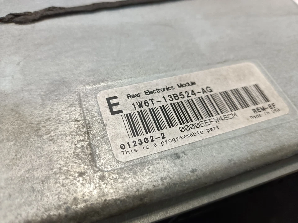 2002 FORD THUNDERBIRD ЗАДНИЙ ЭЛЕКТРОННЫЙ МОДУЛЬ OEM - Изображение 1 из 4