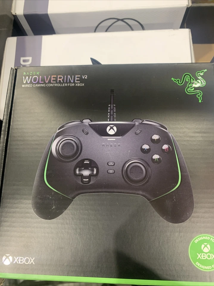 Razer Wolverine V2 Gaming Controller for Xbox Series X/S - Black - Image 1 of 1