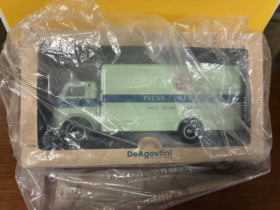 Camion FNM D 11000 2 Serie Pecas Genuinas 1967 scala 1/43  Edicola - Immagine 1 di 1