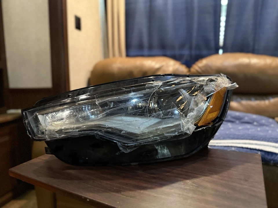 Faro lado del conductor para Audi A6 2014 - solo piezas Foto 1 de 4