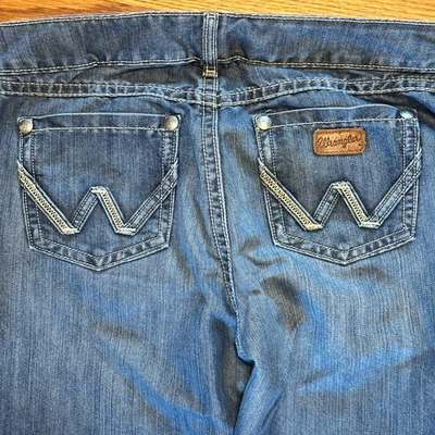 Wrangler womens bootcut jeans Retro Embroidered Sz: 13/14 x30 Leather Patch - Image 1 of 4