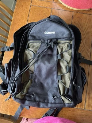 Canon Deluxe Backpack 200EG for Cameras - with dividers  - Image 1 of 4