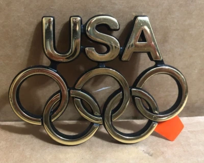 Insignia emblema vintage de los Juegos Olímpicos del siglo Buick 1984 25517566 oro metálico ** Foto 1 de 4