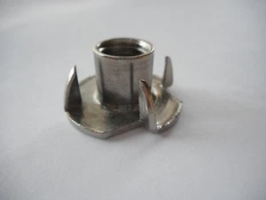 Dado Madre da Piantare Per Legno Acciaio Inox A2 Dadi M5 fino A M10 - Imagen 1 de 3