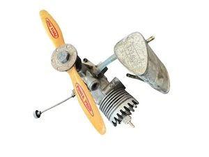 Vintage McCoy # 19 Red Head RC Model Plane Motor / Engine Used ¥ - Picture 1 of 7