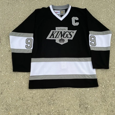 Wayne Gretzky CCM Kings Jersey Size 48 (M) Stitched patches Black Gray Cover